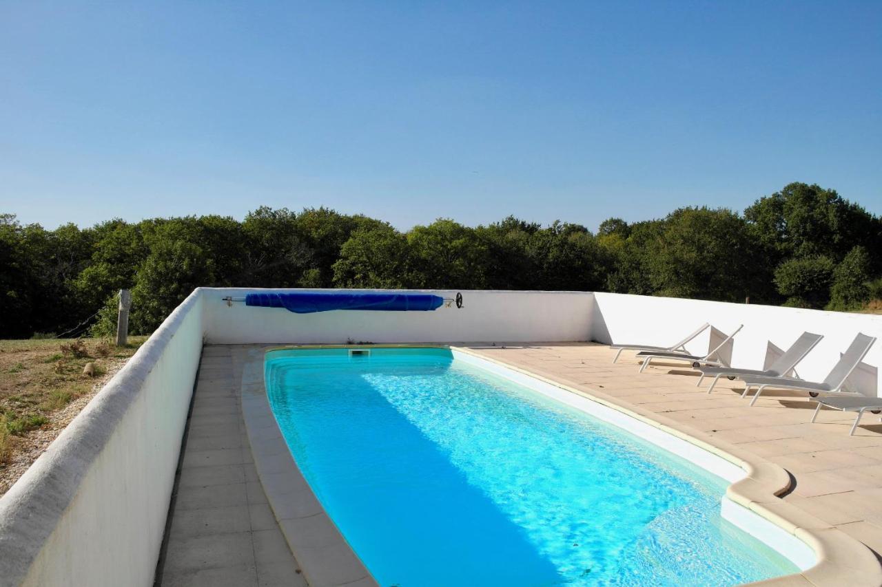 Maison Pour 4 A La Campagne Avec Piscine Commequiers Exteriör bild