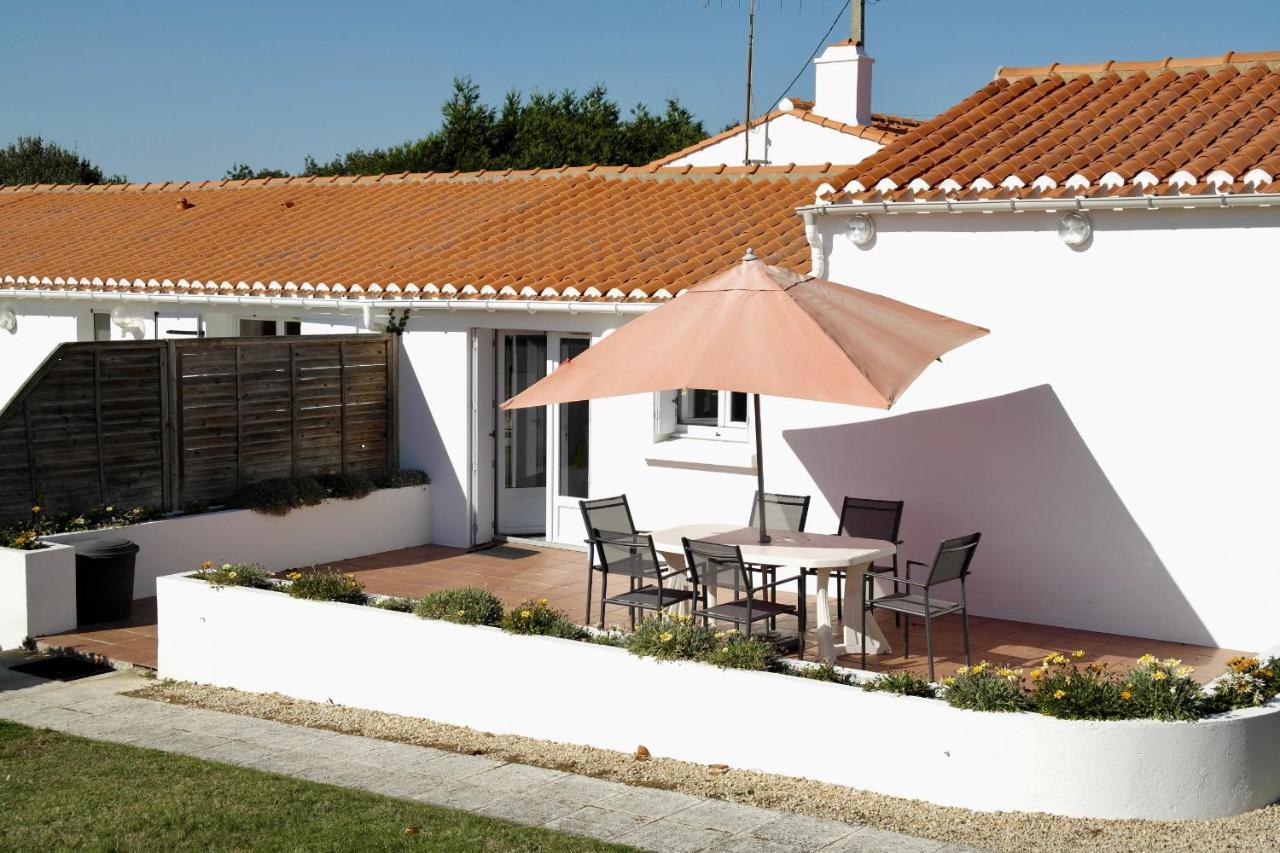 Maison Pour 4 A La Campagne Avec Piscine Commequiers Exteriör bild